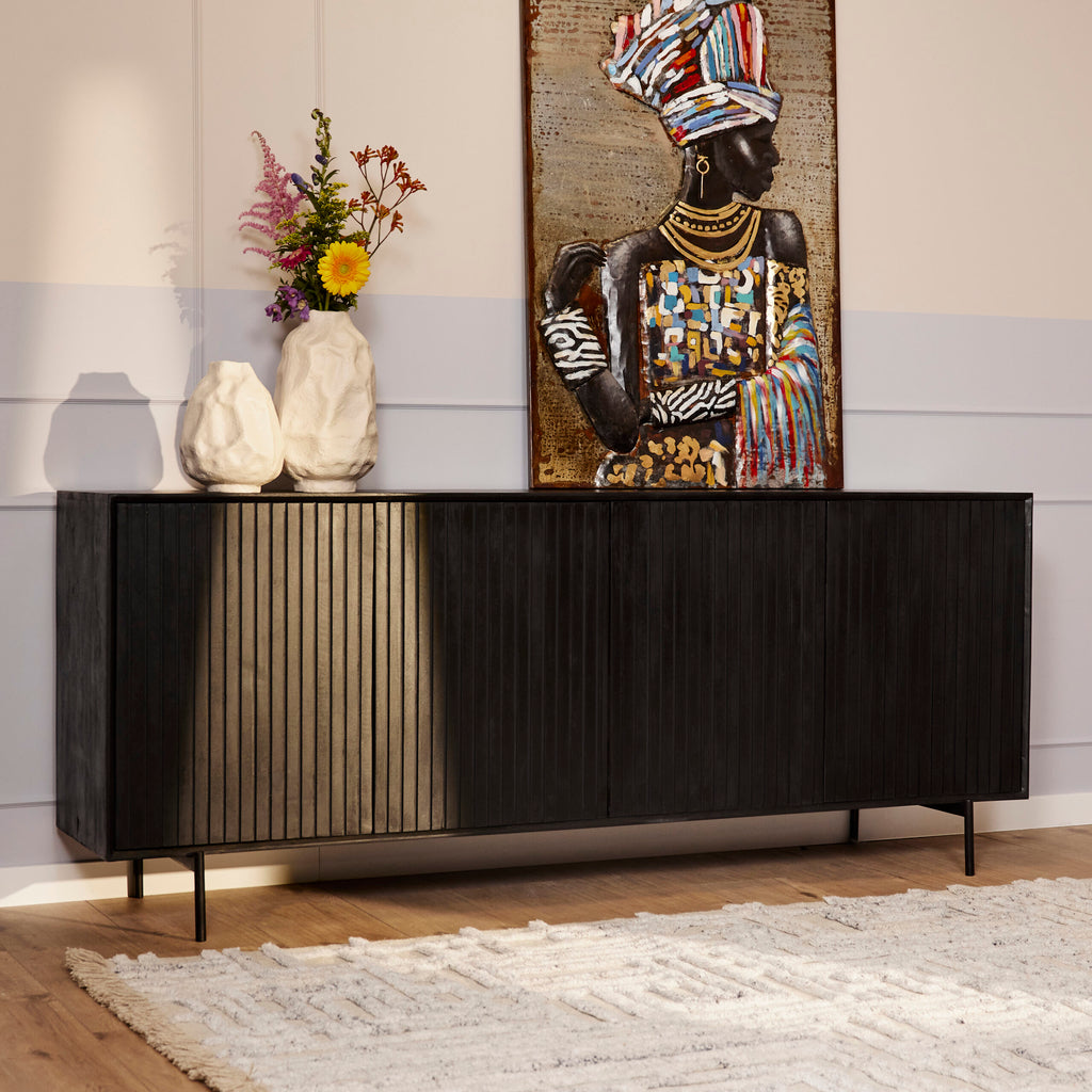 Sideboard Mandy Schwarz – Mangoholz mit Metallrahmen, 4 Türen im Lamellen-Design, modernes Lowboard 210 x 45 x 85 cm