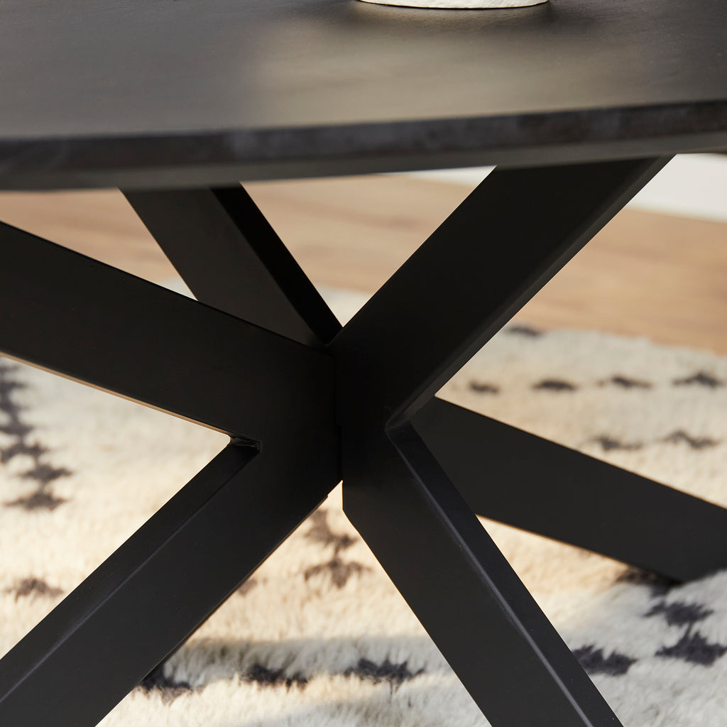 Couchtisch Sydney Schwarz – Tropfenform aus Mangoholz & Metall, sandgestrahlt & matt lackiert, 130 x 67 x 46 cm