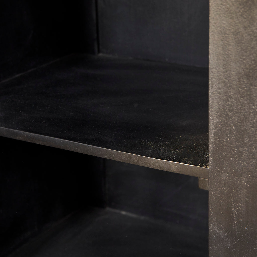 Sideboard Bali Schwarz – moderne Kommode aus Mangoholz mit 3 Türen & Push-to-Open, 150 x 45 x 80 cm