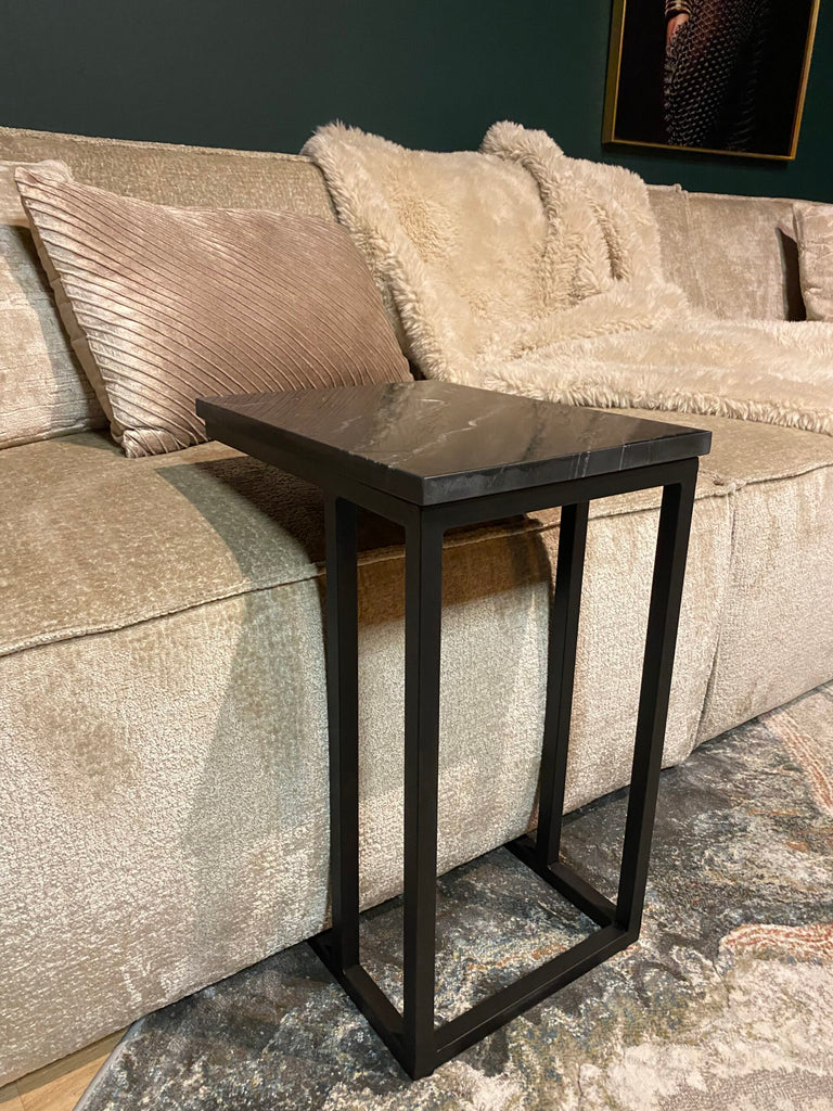 Beistelltisch Ovan Schwarz 40x30x54 cm – Moderner Tisch mit schwarzer Marmorplatte & Metallgestell