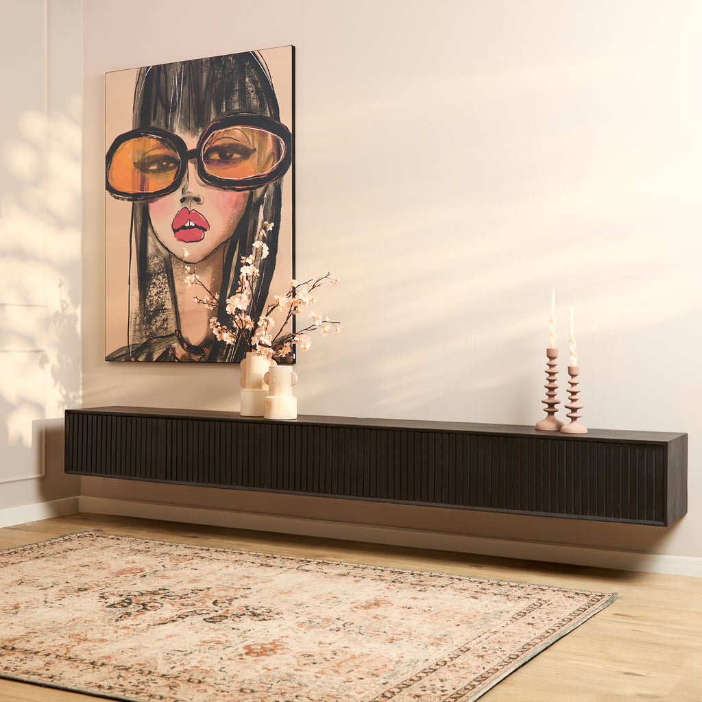 Schwebendes TV-Board Mandy Schwarz – Lowboard aus Mangoholz 280×30×35 cm mit Lamellen-Front & Push-to-Open-System