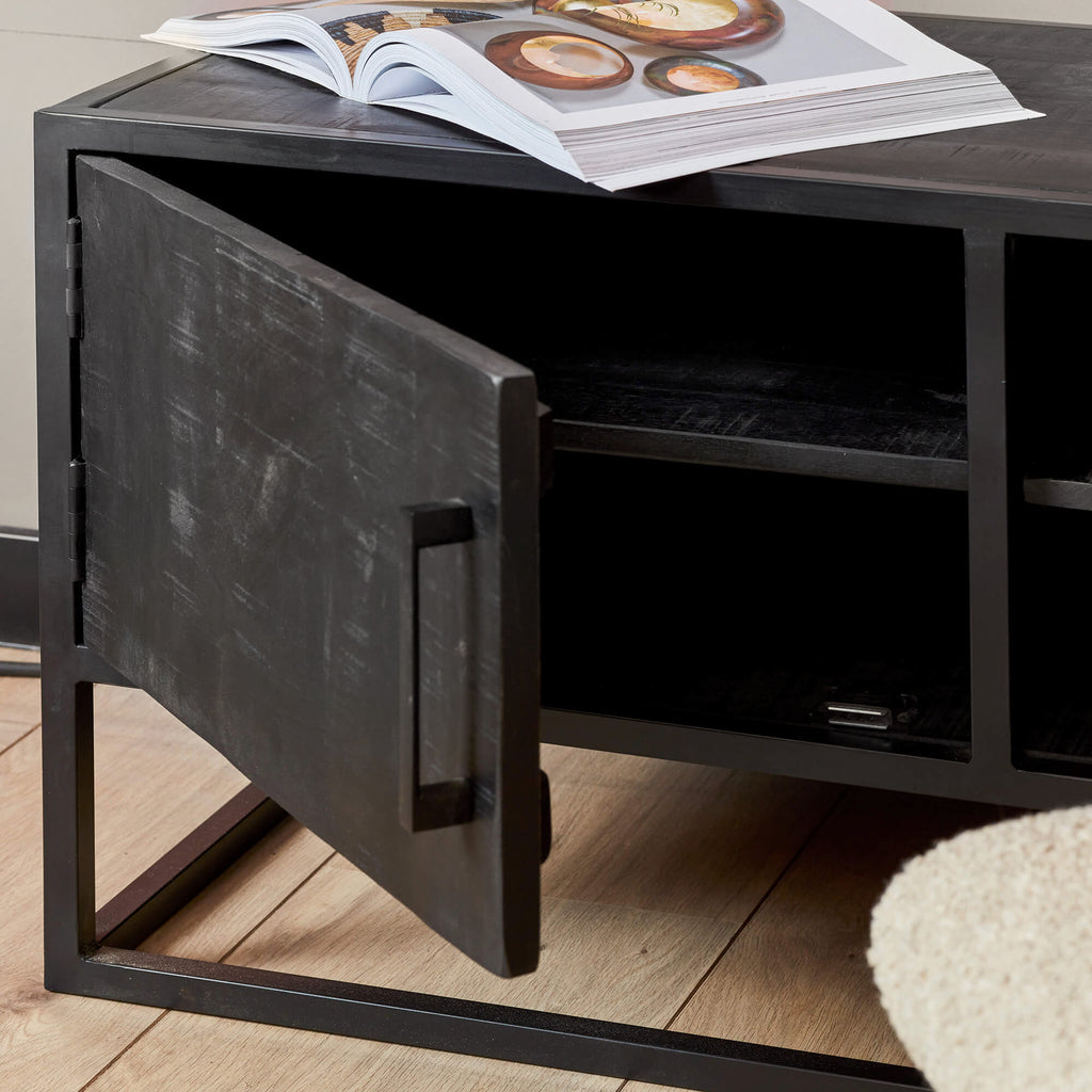 TV-Board Delta Schwarz 100 x 45 x 50 cm – Mangoholz mit Tür & offenem Fach