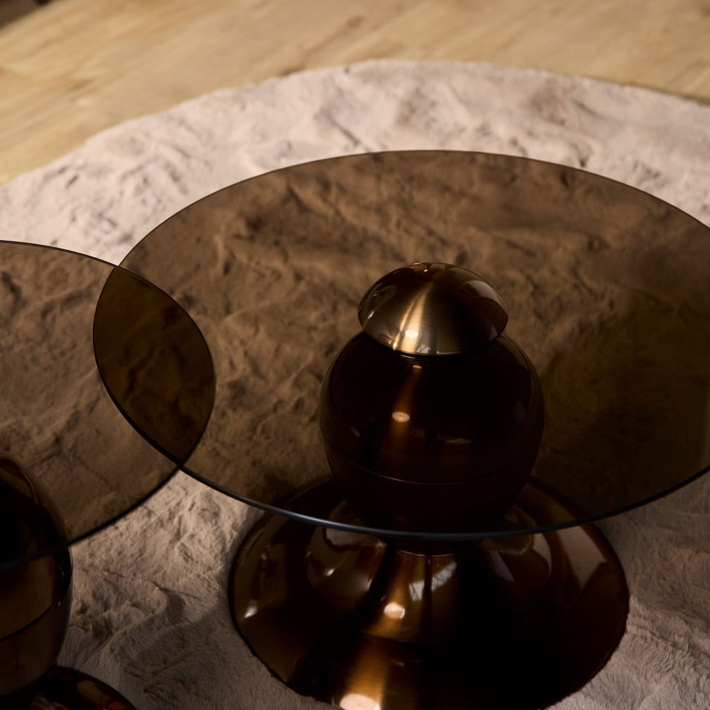 Couchtisch-Set June Braun/Gold 70x70x38,5 cm & 50x50x51 cm – 2er Set mit Glastischplatten & goldfarbenem Metallgestell im modernen Design