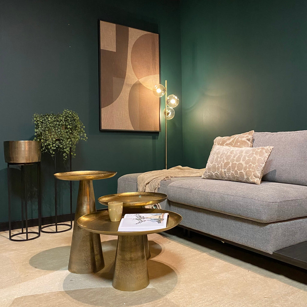 Couchtisch Daisy – runder Aluminiumtisch mit Antik-Gold Finish, 58×58×36 cm, eleganter Wohnzimmertisch