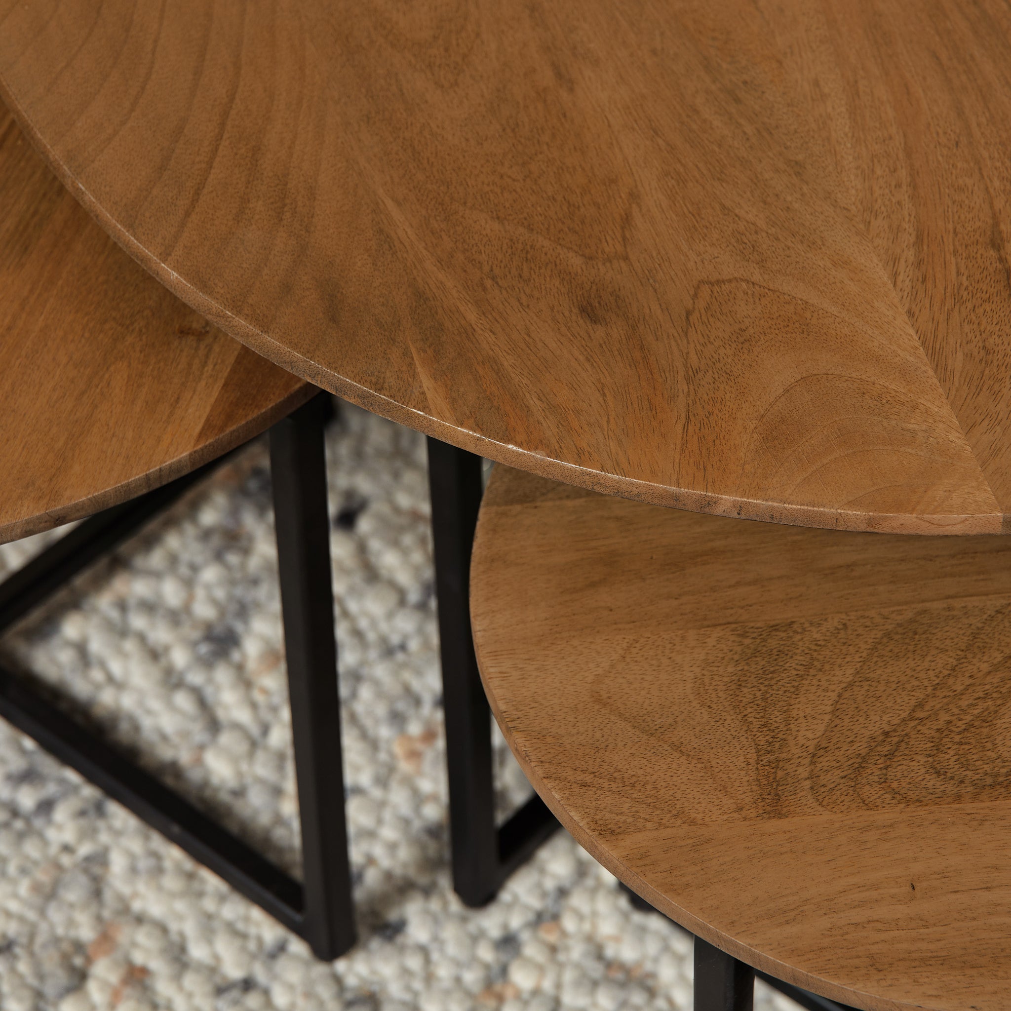 Couchtisch-Set Rois 3er-Set rund aus Mangoholz 70/50/35 cm – moderne Wohnzimmertische mit Strukturfront & Metallgestell
